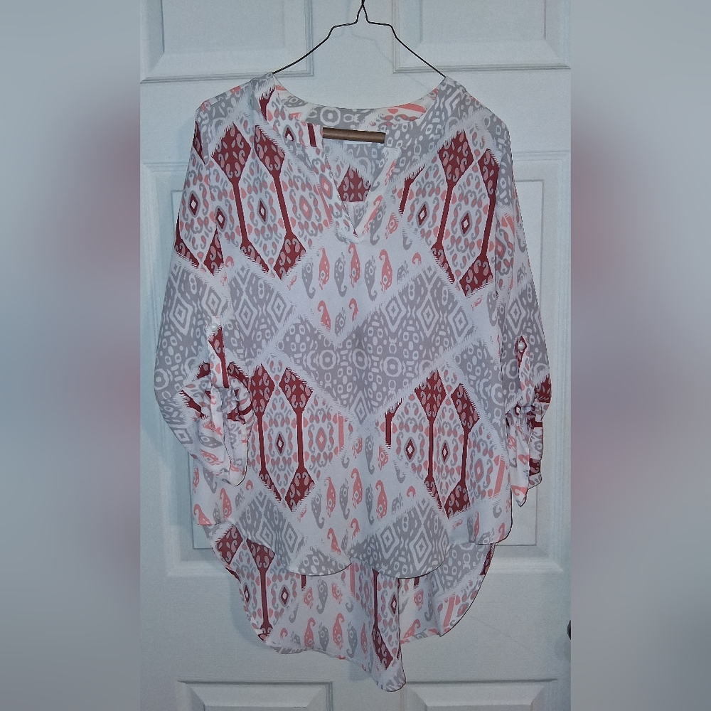 Cato Chiffon Lightweight Sheer V-Neck Blouse in Coral and Gray Geometric Print